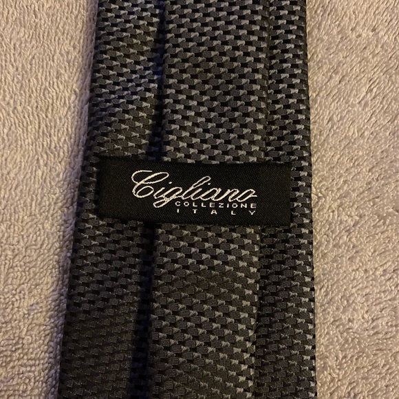 Cigliano Collezione Italy Mens Dress Tie - Picture 4 of 4